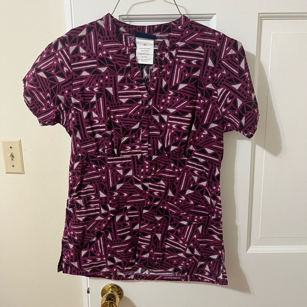 Scrub top